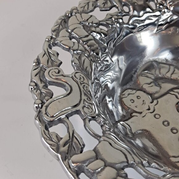Home For The Holidays Silver Pierced Bowl Holiday Carvings In Original Box EUC - Picture 5 of 9